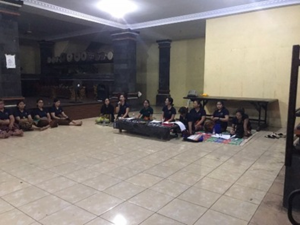 Antusias Masyarakat Mengikuti Sosialisasi Bum Desa Dalung Bersama BPJS Ketenagakerjaan